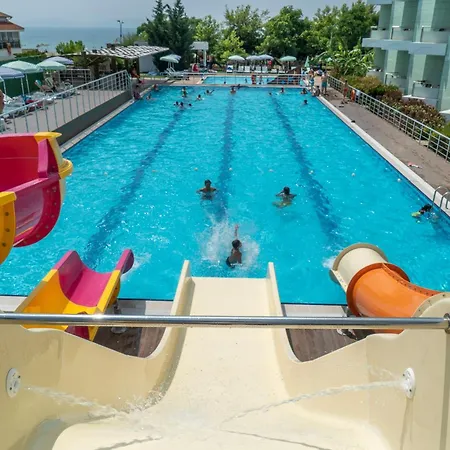 Grand Belish Ξενοδοχείο