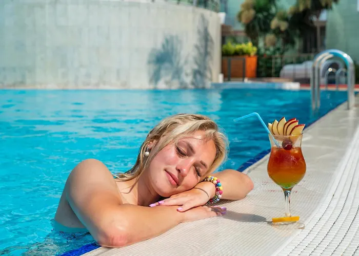 Grand Belish Hotel Guzelcamlı